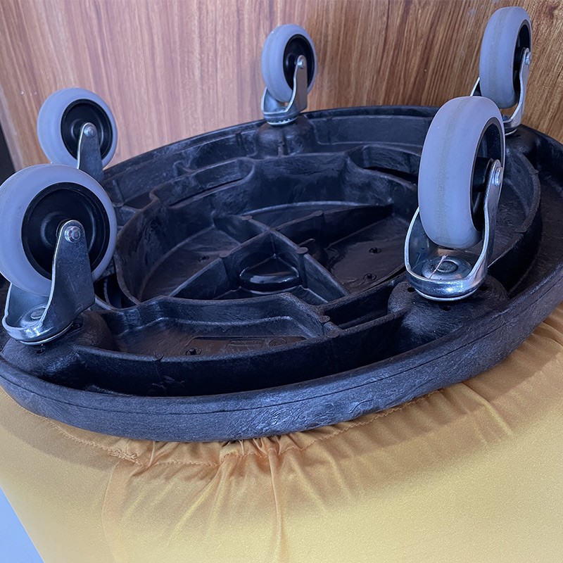 Trash Can Cover - Image 4